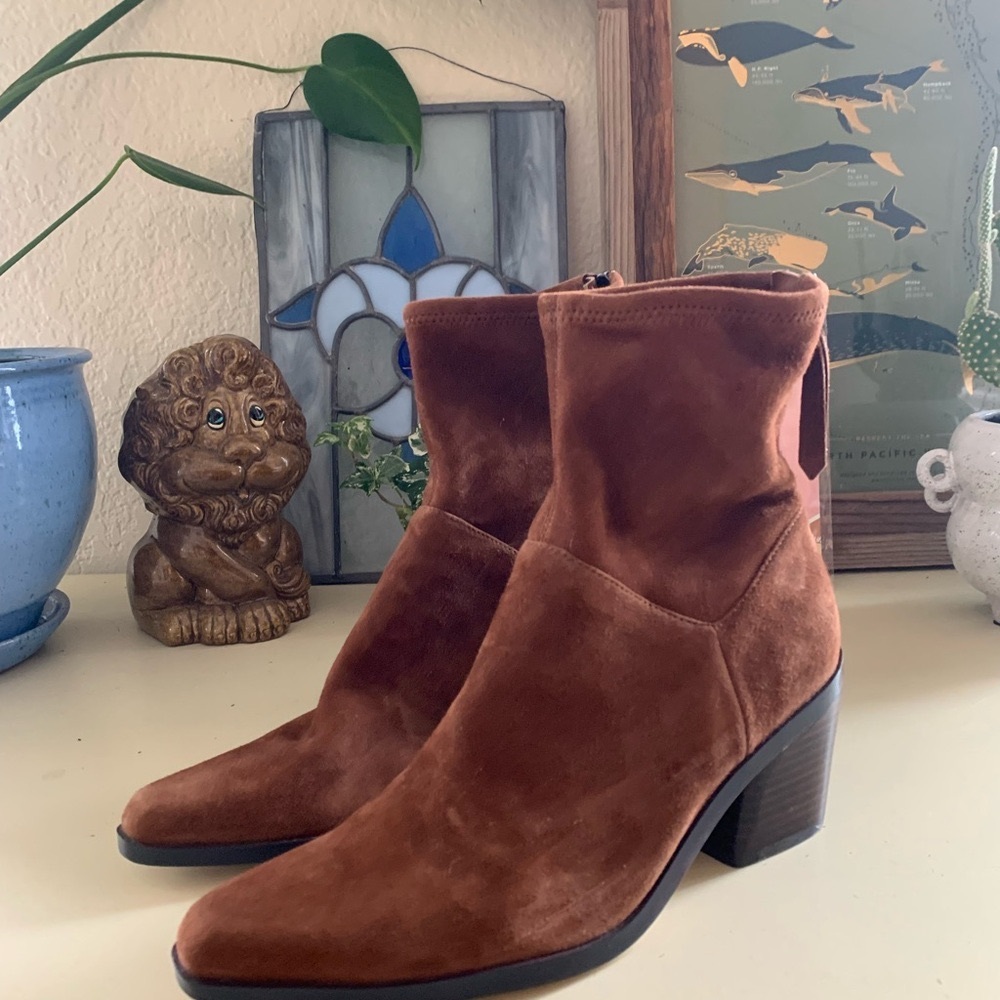 27 EDIT Brown Suede Booties / Ankle Boots